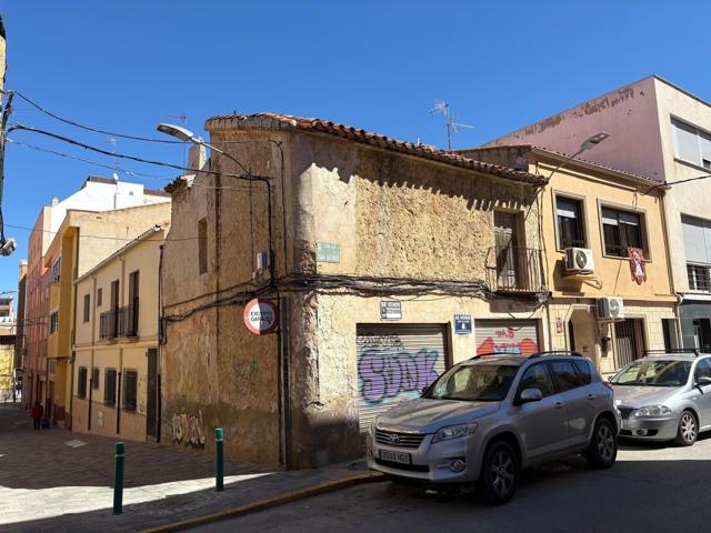 CASA DE 100M2 ( 50M POR PLANTA ) PARA REFORMAR O DERRIBAR Y CONSTRUIR photo 0