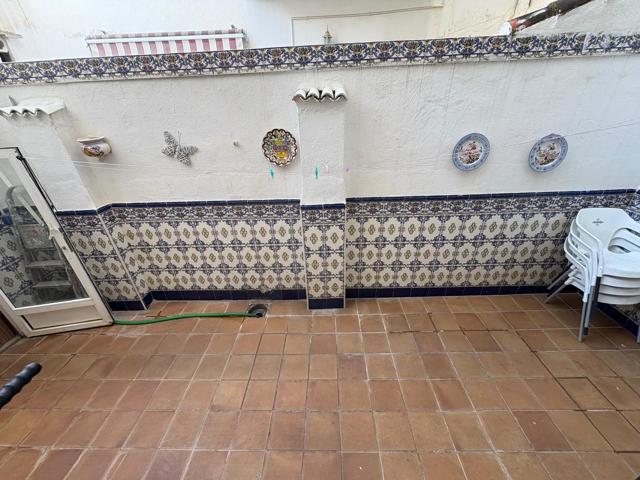 PLANTA BAJA, CON PATIO ANDALUZ photo 0