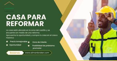 CASA EN ZONA CASTILLO PARA REFORMAR photo 0