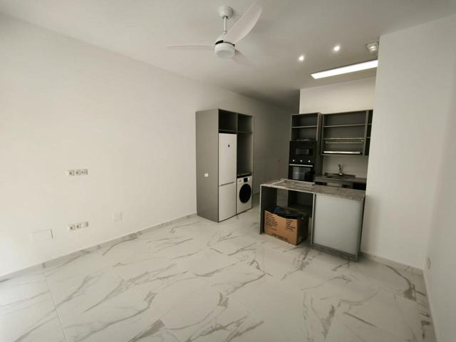 Apartamento moderno en alquiler con luz y agua incluidas photo 0