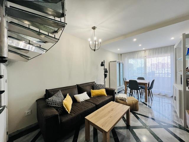 Precioso ático Duplex, con garaje y vistas al mar photo 0