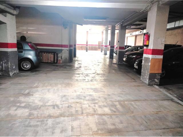 Plaza de Parking en el barrio de Bufalá para coche grande o mediano mas moto photo 0