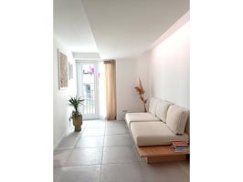 PISO DE 49M2, MUY BIEN UBICADO, 2 HAB, EXTERIOR, BALCON, TODO REFORMADO photo 0