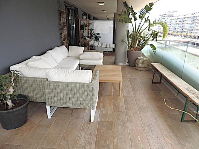 Piso en venta en Gorg-Progrés-Pep Ventura(08912) photo 0
