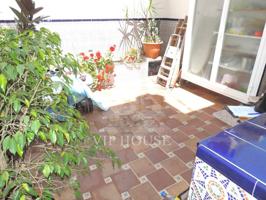 GRAN OPORUNIDAD DE CASITA EN PLENO CORAZON DE BADALONA photo 0