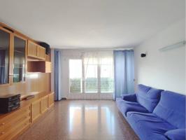 FANTASTICO PISO DE 95M2 CONSTRUIDOS, BALCON, ASCENSOR EN MARTI PUJOL photo 0