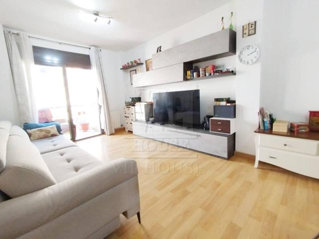 Precioso piso de 115m2 construidos, balcon, terraza, en barrio Bufala photo 0