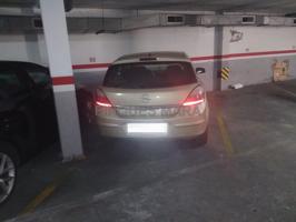 Plaza de parking en buena zona!!! photo 0
