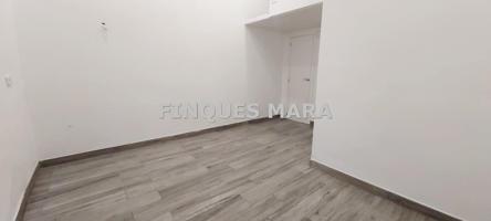 LOCAL EN ZONA DE MUCHO PASO!!!! photo 0