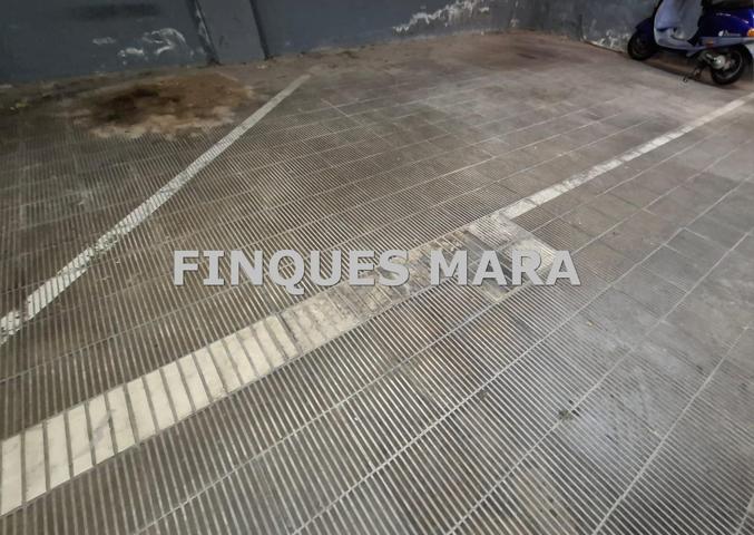 PLAZA DE PARKING EN VINYETS!!!... GRAN TAMAÑO! photo 0