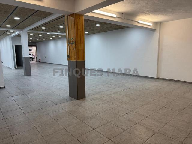 ¡LOCAL COMERCIAL EN ESTUPENDA ZONA DE PASO! photo 0