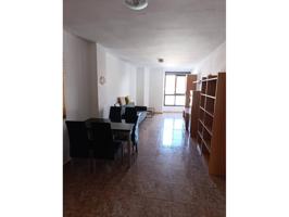 Amplio apartamento en venta en Sardina photo 0