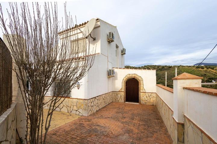 Chalet independiente en La Viñuela photo 0