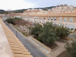 Casa con Sótano y Terraza en Venta photo 0