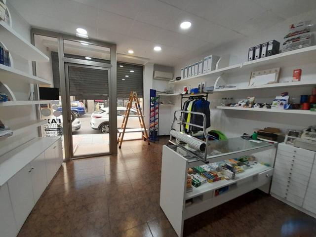 Local Comercial junto a Reyes Magos en Alquiler photo 0