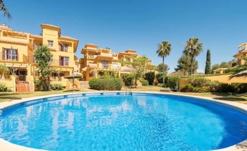 Venta adosado Urbanización La Palmera, Milla Dorada, Estepona, Málaga photo 0
