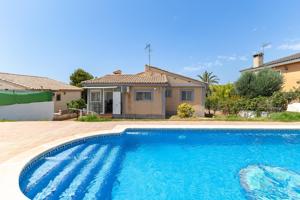 Venta Chalet independiente en La Pobla de Vallbona (Valencia) photo 0