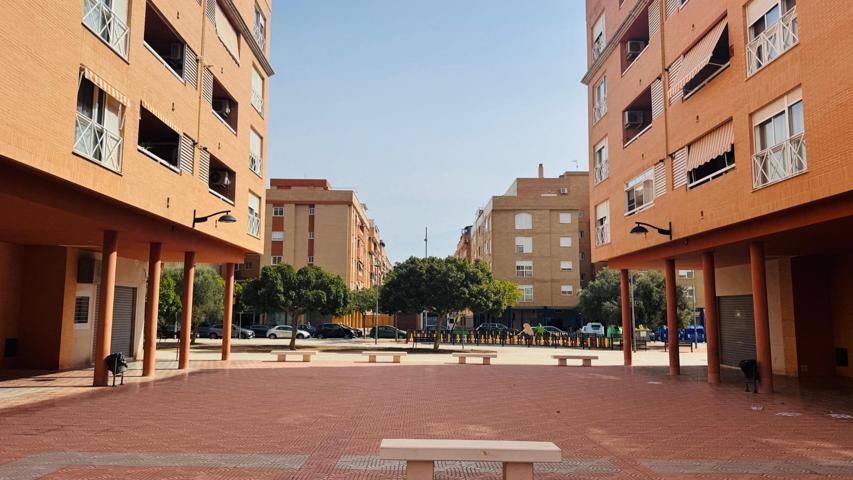 Oportunidad Única locales aptos para vivienda habitual en el Corazón de Alto Palancia de Sagunto photo 0
