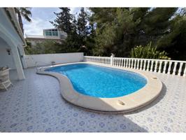CASA INDEPENDIENTE CON PISCINA PRIVADA Y 1115M² DE PARCELA photo 0