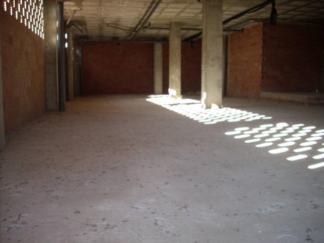 LOCAL DIAFANO DE 326M² EN ZONA CENTRICA Y DE PASO photo 0