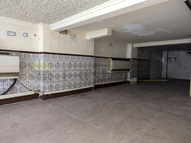 Local En venta en Elda photo 0