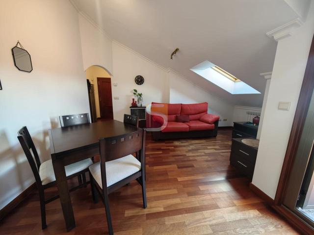 Gondomar, alquiler anual, ático con terraza. photo 0