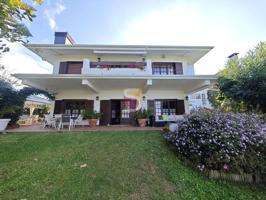 Chalet Vigo, Bembrive, piscina. photo 0