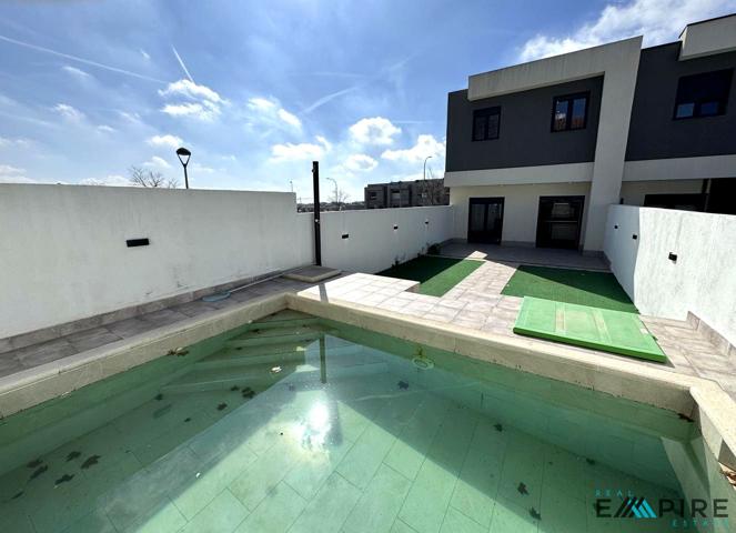 Casa - Chalet en venta en SEÑORIO DE ILLESCAS de 158 m2 photo 0