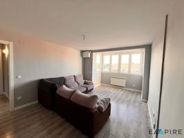 Piso en venta en Parla de 82 m2 photo 0