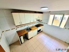 Piso en venta en Parla de 64 m2 photo 0