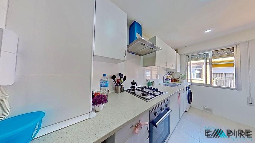 Habitación en alquiler en Parla de 99 m2 photo 0