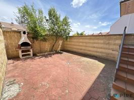 Adosado en venta en Numancia de la Sagra de 206 m2 photo 0