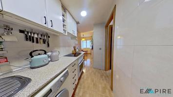 Piso en venta en Parla de 98 m2 photo 0