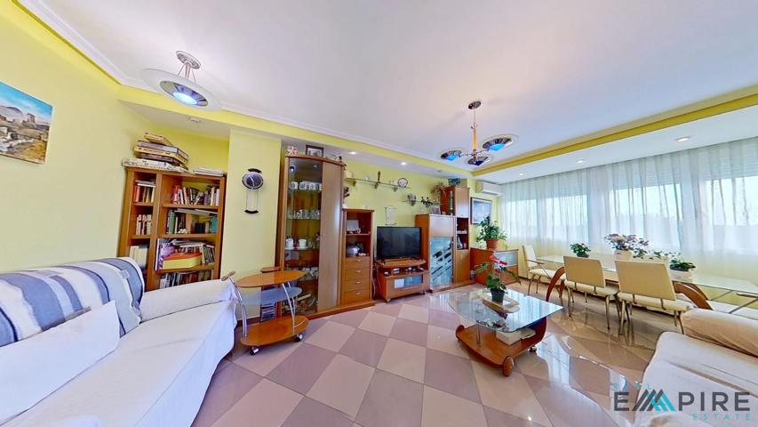 Piso en venta en Parla de 97 m2 photo 0
