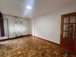 Piso en venta en Parla de 96 m2 photo 0