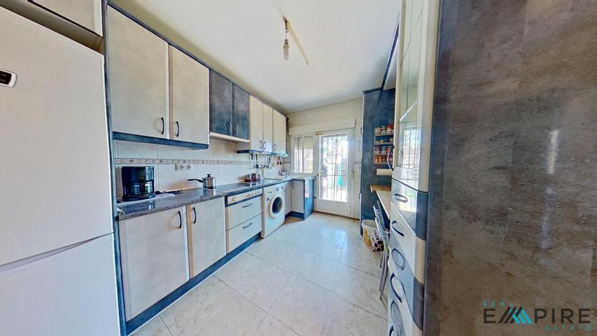 Casa - Chalet en venta en Casarrubios del Monte de 202 m2 photo 0