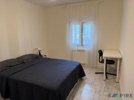 Habitación en alquiler en Alcalá de Henares de 80 m2 photo 0