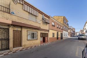 Unifamiliar Pareada En venta en Armilla photo 0
