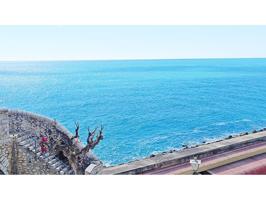 Casa en venta en Centre-Casc Antic photo 0