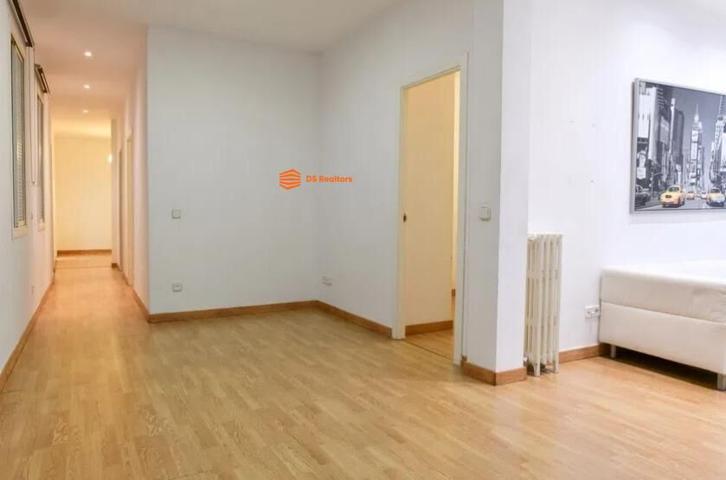 Piso en venta en cale Ortega y Gasset photo 0