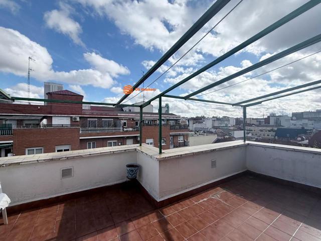 Ático en Cuatro Caminos photo 0