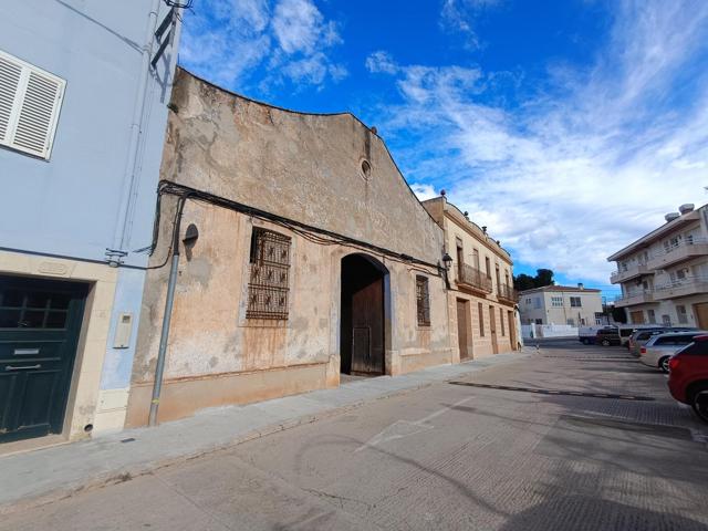 ¡Oportunidad única NAVE en el centro de Masllorenç! 🏢✨ photo 0