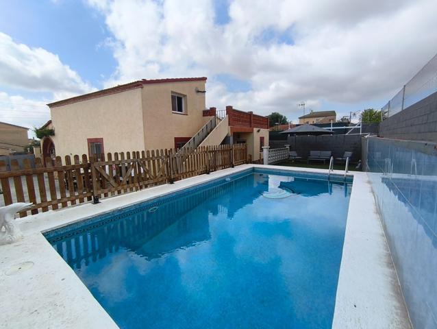 Chalet en venta en Urb LAlzineta (Montferri) completamente reformada photo 0