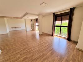 Piso En venta en Benalúa, Alicante - Alacant photo 0