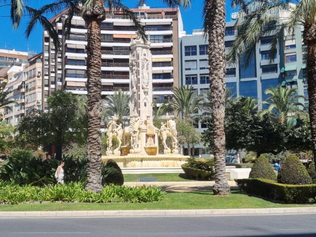 Piso En venta en Ensanche - Diputación, Alicante - Alacant photo 0