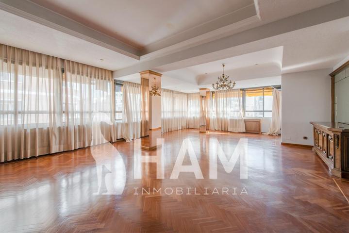 Piso En venta en Salamanca, Madrid photo 0
