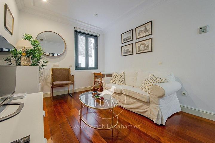 Planta Baja En venta en Pueblo Nuevo, Madrid photo 0