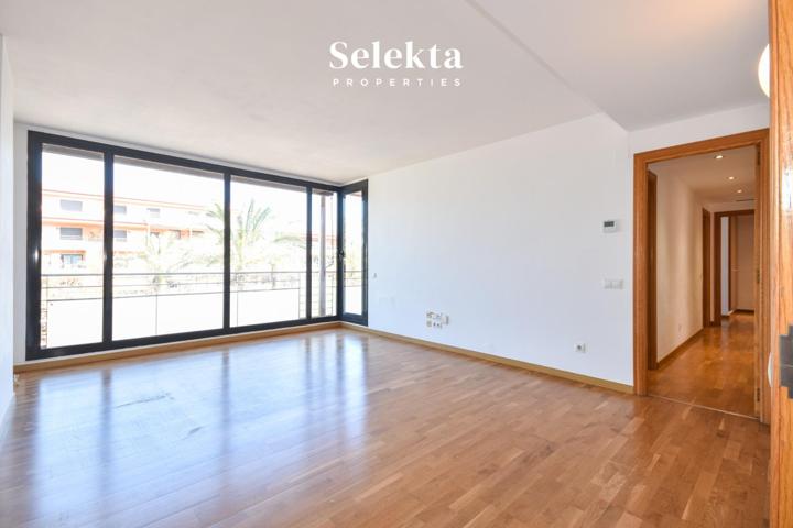 Fantástico piso en Gava Mar con terraza, piscina y parking photo 0