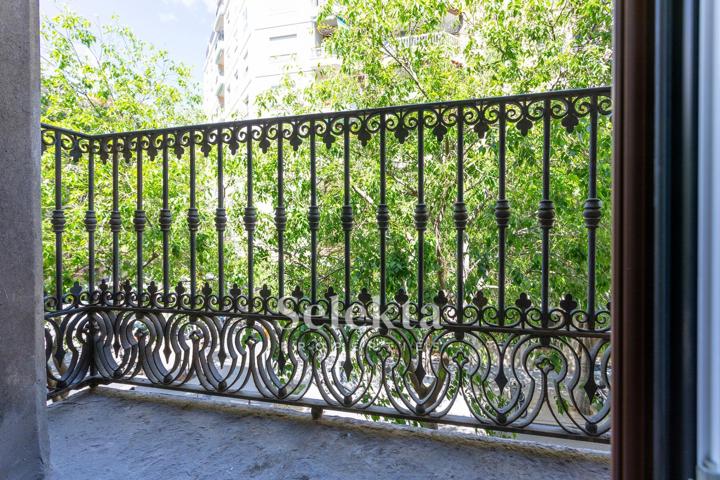 Piso En venta en L´antiga Esquerra De L´eixample, Barcelona photo 0