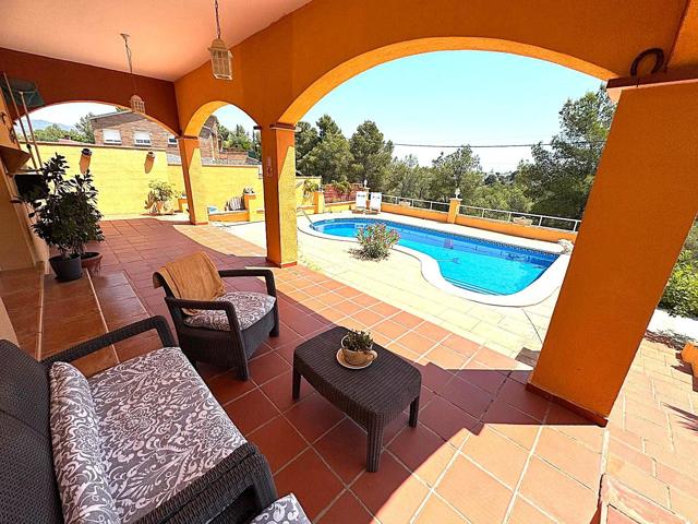GRAN CHALET DE 5 HABITACIONES CON PISCINA photo 0